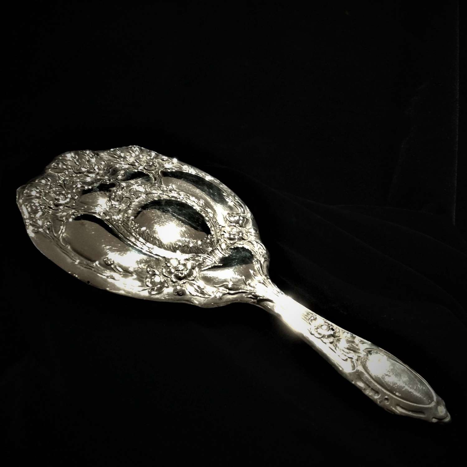 Art Nouveau Sterling Silver repoussé Hand Mirror
