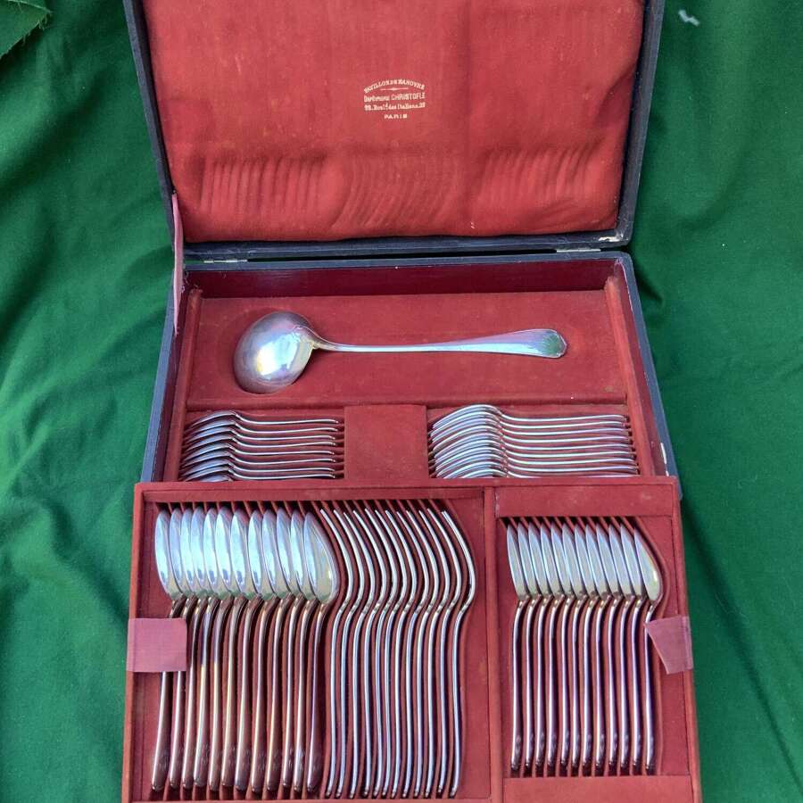 A Christofle Belle &Eacute;poque Era &lsquo;Contours Japonais&rsquo; Pattern Silverware Cutlery Canteen